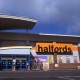Halfords chief quits after sales dip